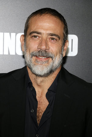 Jeffrey Dean Morgan at the premiere of AMC's 'The Walking Dead' Season 9 held at the DGA Theater in Los Angeles, USA on September 27, 2018.のeditorial素材