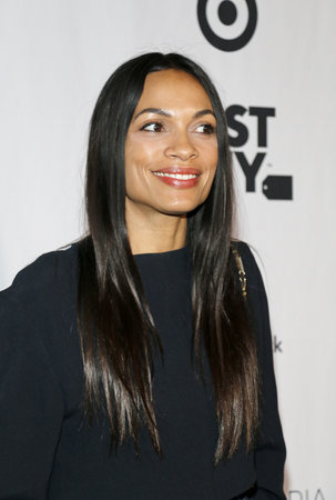 Rosario Dawson at the Eva Longoria Foundation Dinner Gala held at the Four Seasons Hotel in Beverly Hills, USA on November 8, 2018.のeditorial素材