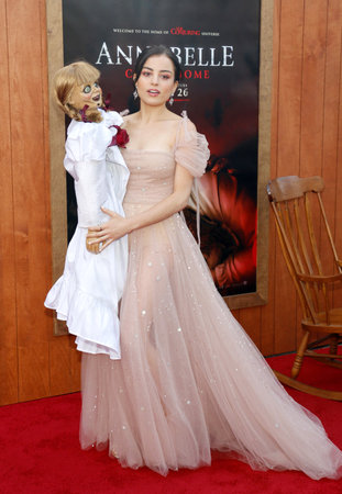 Katie Sarife at the Los Angeles premiere of 'Annabelle Comes Home' held at the Regency Village Theatre in Westwood, USA on June 20, 2019.のeditorial素材