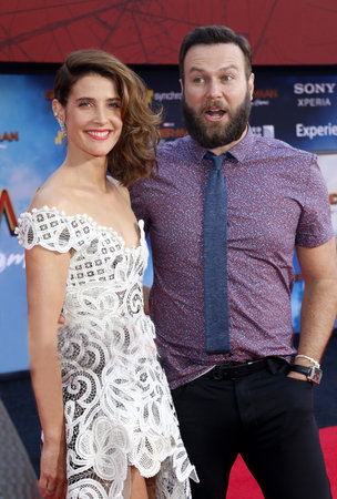 Cobie Smulders and Taran Killam at the World premiere of 'Spider-Man Far From Home' held at the TCL Chinese Theatre in Hollywood, USA on June 26, 2019.のeditorial素材