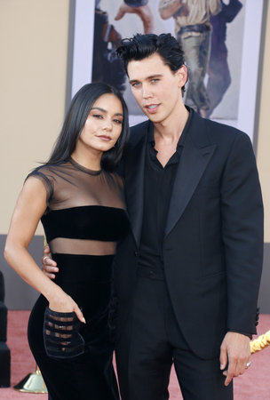 Vanessa Hudgens and Austin Butler at the Los Angeles premiere of 'Once Upon a Time In Hollywood' held at the TCL Chinese Theatre in Hollywood, USA on July 22, 2019.のeditorial素材