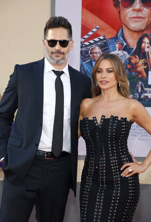 Joe Manganiello and Sofia Vergara at the Los Angeles premiere of 'Once Upon a Time In Hollywood' held at the TCL Chinese Theatre in Hollywood, USA on July 22, 2019.のeditorial素材