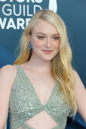 Dakota Fanning at the 26th Annual Screen Actors Guild Awards held at the Shrine Auditorium in Los Angeles, USA on January 19, 2020.のeditorial素材