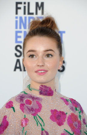 Kaitlyn Dever at the 35th Annual Film Independent Spirit Awards held at the Santa Monica Beach in Santa Monica, USA on February 8, 2020.のeditorial素材