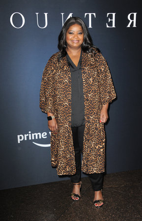 Octavia Spencer at the Los Angeles premiere of Amazon Studios' 'Encounter' held at the DGA in Los Angeles, USA on December 2, 2021.のeditorial素材
