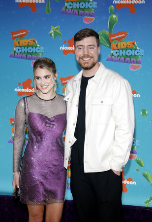 MrBeast and Maddy Spidell at the Nickelodeon Kids' Choice Awards 2023 held at the Microsoft Theater in Los Angeles, USA on March 4, 2023のeditorial素材