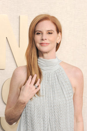 Sarah Rafferty at the 81st Annual Golden Globe Awards held at the Beverly Hilton Hotel in Beverly Hills, USA on January 7, 2024.のeditorial素材
