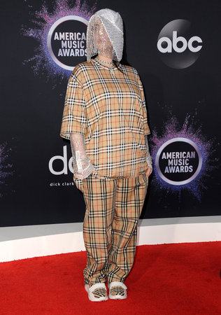 Billie Eilish at the 2019 American Music Awards held at the Microsoft Theater in Los Angeles, USA on November 24, 2019.のeditorial素材