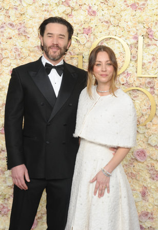 Tom Pelphrey and Kaley Cuoco at the 82nd Annual Golden Globe Awards held at the Beverly Hilton Hotel in Beverly Hills, USA on January 5, 2025.のeditorial素材