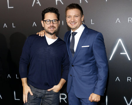 Jeremy Renner and J.J. Abrams at the Los Angeles premiere of 'Arrival' held at the Regency Village Theater in Westwood, USA on November 6, 2016.のeditorial素材