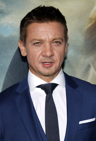 Jeremy Renner at the Los Angeles premiere of 'Arrival' held at the Regency Village Theater in Westwood, USA on November 6, 2016.のeditorial素材