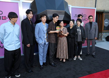 Kim Ji-yong, Park Sung Hoon, Lee Byung-hun, Hwang Dong-hyuk, Kang Ae-shim, Chae Kyoung-sun, Nam Na-young, Lee Jung-jae and Choi Seung-hyun at Netflix's 'Squid Game 2' ATAS Event held at the Egyptian Theatre in Hollywood, USA on May 30, 2025.のeditorial素材