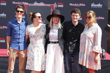 Jordan White, Dexter Keaton, Diane Keaton, and Duke Keaton at Diane Keaton Hand- and Footprint Ceremony held at the TCL Chinese Theater in Hollywood, USA on August 11, 2022.のeditorial素材