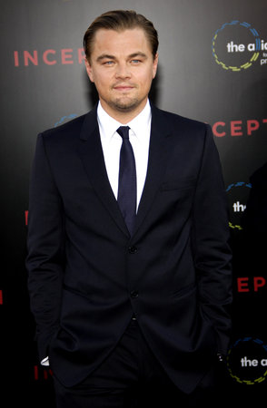 Leonardo DiCaprio at the Los Angeles premiere of 'Inception' held at the Grauman's Chinese Theatre in Hollywood, USA on July 13, 2010.のeditorial素材