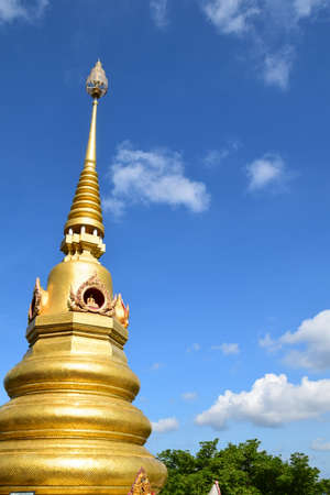 Buddha, Phra Maha Chedi Pakdeeprakas (Maha Chedi 9, top).の写真素材