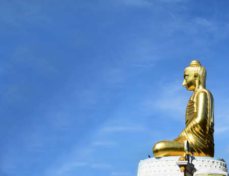 Buddha, Phra Maha Chedi Pakdeeprakas (Maha Chedi 9, top).の写真素材