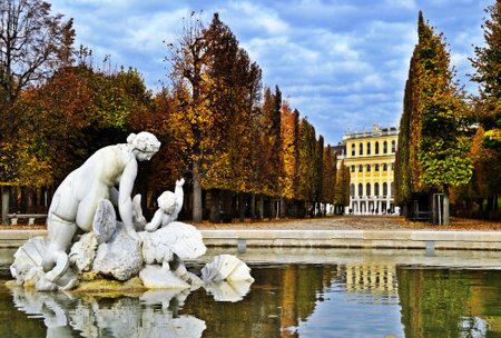 Park of the Schonbrunn Palace in Vienna, Austriaのeditorial素材