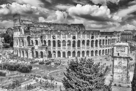 Aerial view of the Colosseum and Arch of Constantine, Rome, Italyのeditorial素材