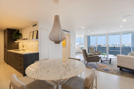 Beautiful photos of the interior of Apartment. Luxurious, modern living room with cozy furniture and elegant architecture.の写真素材