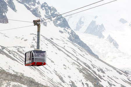 Chamonix red cable carのeditorial素材