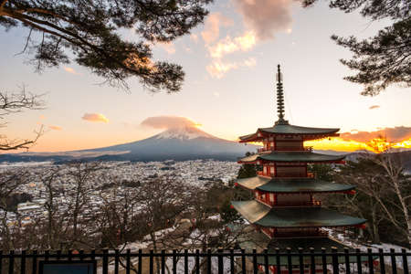 sunet at Mt. Fuji with red pagoda in winter, Fujiyoshida, Japanのeditorial素材