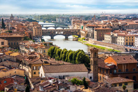 Beautiful cityscape skyline of Firenze (Florence), Italy, with the bridges over the river Arnoのeditorial素材