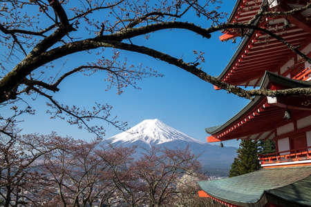 Mt. Fuji with red pagoda in autum, Fujiyoshida, Japanのeditorial素材