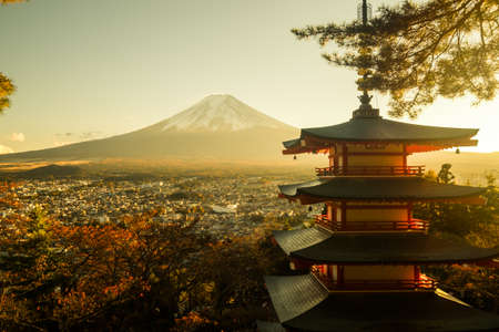 Mt. Fuji with red pagoda in autum, Fujiyoshida, Japanのeditorial素材