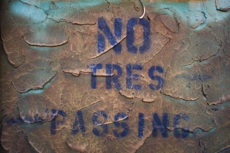 no trespassing sign の写真素材