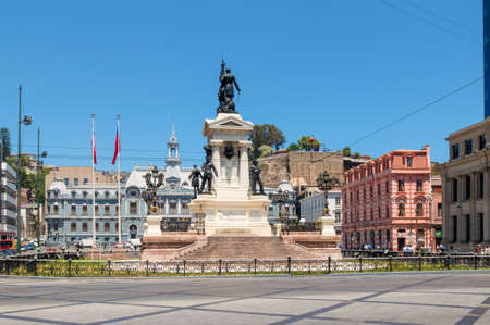 Valparaiso, Chile - December 3, 2012: the Sotomayor square at Valparaiso on December 3, 2012 in Valparaiso, Chile (Monumento a los Heroes de Iquique).のeditorial素材