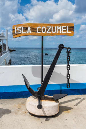 Cozumel, Mexico - April 24, 2019: Welcome to Cozumel sign with an anchor in Cozumel Island, South Eastern Region, Mexico, Caribbeanのeditorial素材