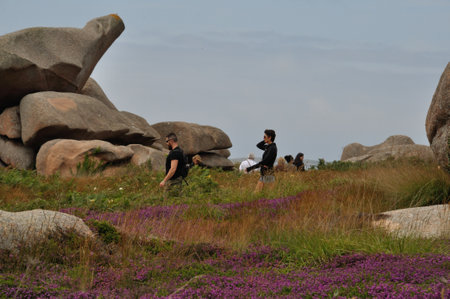 Walkers on the Gr34 in Ploumanac'hのeditorial素材