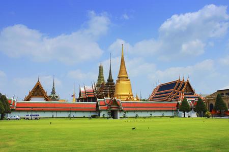 thai temple in bangkokの写真素材