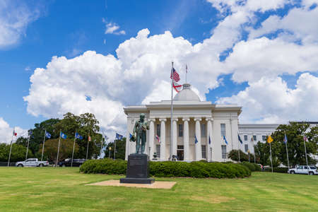 Montgomery, AL / USA - August 27, 2020: Alabama State Capitolのeditorial素材