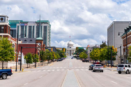 Montgomery, AL / USA - August 27, 2020: Looking up Dexter Ave to the Alabama State Capitolのeditorial素材
