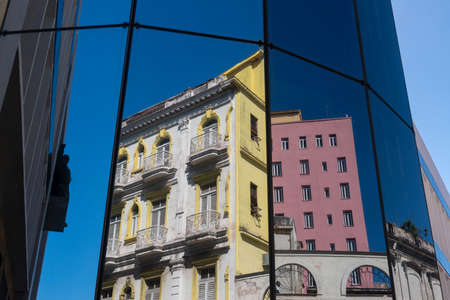 Deco and colonial architecture live side by side on the old facades of the Cuban capital.のeditorial素材