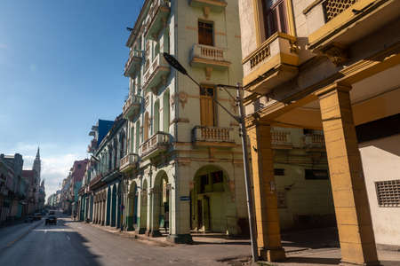 Deco and colonial architecture live side by side on the old facades of the Cuban capital.のeditorial素材