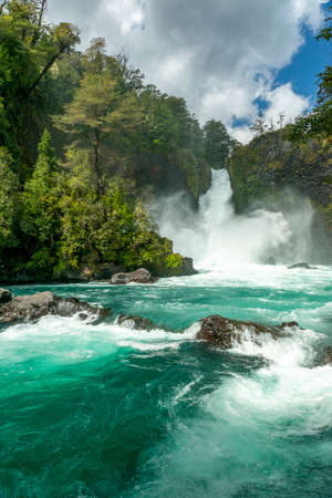 Salto Huilo Huilo, Pangulipulli, Valdivia Province, Los Lagos, Chileの写真素材