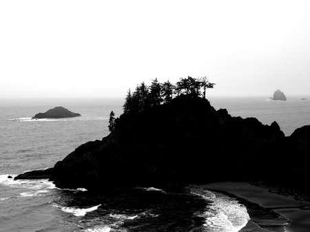 Oregon Coast in Black and Whiteの写真素材