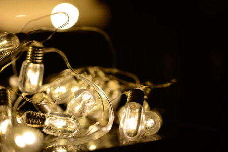 light bulb flickering light swallow depht of field