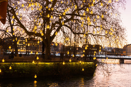 View of the evening embankment of Geneva on Lake lemanのeditorial素材
