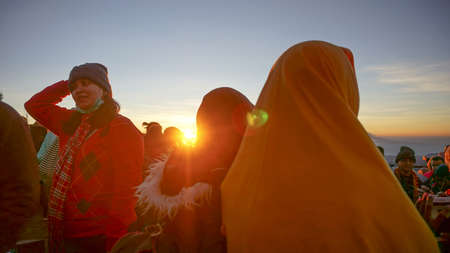 people amazed see sunrise bromoのeditorial素材