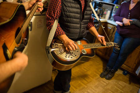 Jam session between 3 guysのeditorial素材