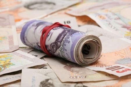 Role of twenty English pound notes on ten pound notes