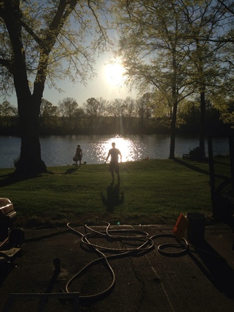 Fishing with a few friendsの素材