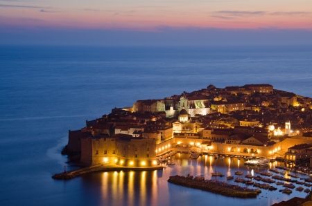 The Old Town of Dubrovnik at sunset, Croatiaの写真素材