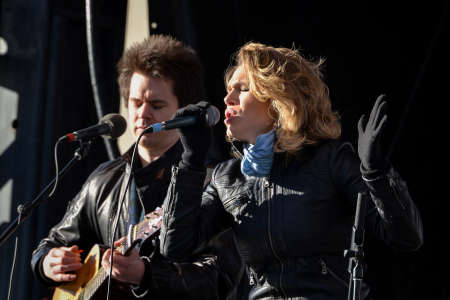 TORONTO - NOVEMBER 24: Singer with the guitarist perform on the stage  during the 100th Grey Cup festival on November 24, 2012 at Toronto Nathan Philips Square.のeditorial素材