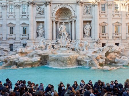 Rome, Italy - Jan 2017:People at Trevi Fountainのeditorial素材