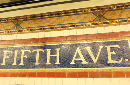 Fifth ave avenue underground mosaic new york city manhattanのeditorial素材