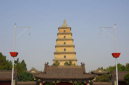 China shaanxi xi 'an wild goose pagoda, music fountainのeditorial素材